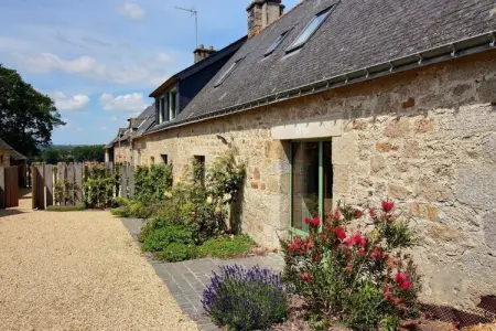 Maison 15 personnes à Neulliac, terrasse 50 m² : photo 4