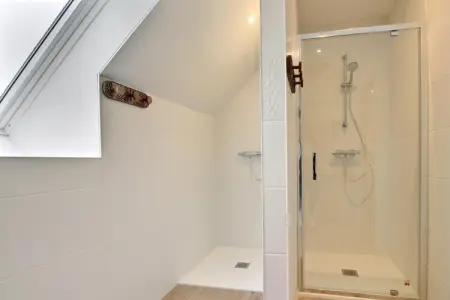 Maison 15 personnes à Neulliac, terrasse 50 m² : photo 25