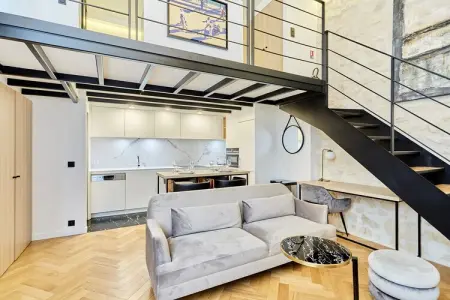 Location appartement à Paris, Loft duplex de charme - Centre de Paris