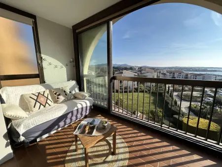 Appartement vue mer et port à Six-Fours-les-Plages : photo 8