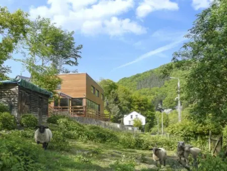 Maison avec sauna et bain à bulles privés à Coo, au bord de la rivière : photo 4
