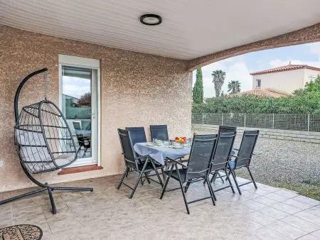 Villa Brouilla : 4 chambres, piscine privée et jardin : photo 9