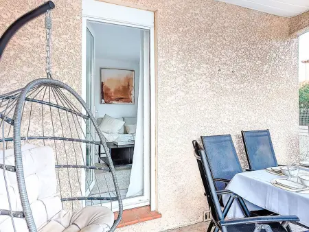 Villa Brouilla : 4 chambres, piscine privée et jardin : photo 10
