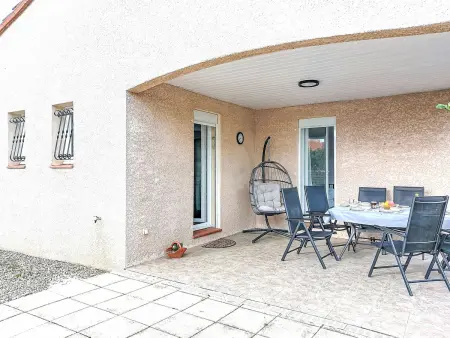 Villa Brouilla : 4 chambres, piscine privée et jardin : photo 11