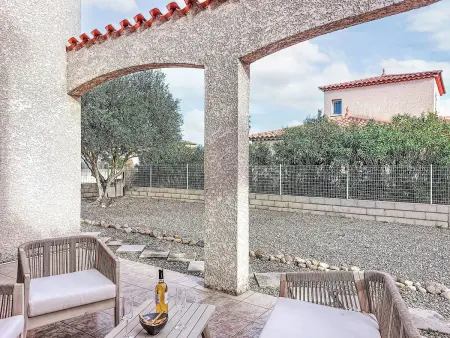 Villa Brouilla : 4 chambres, piscine privée et jardin : photo 12