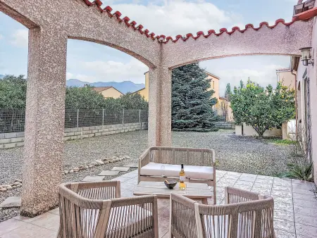 Villa Brouilla : 4 chambres, piscine privée et jardin : photo 15