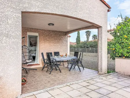 Villa Brouilla : 4 chambres, piscine privée et jardin : photo 16