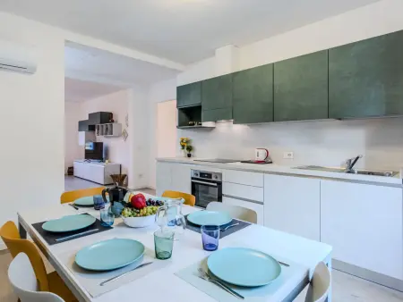 Location appartement à Dongo, Piazzetta