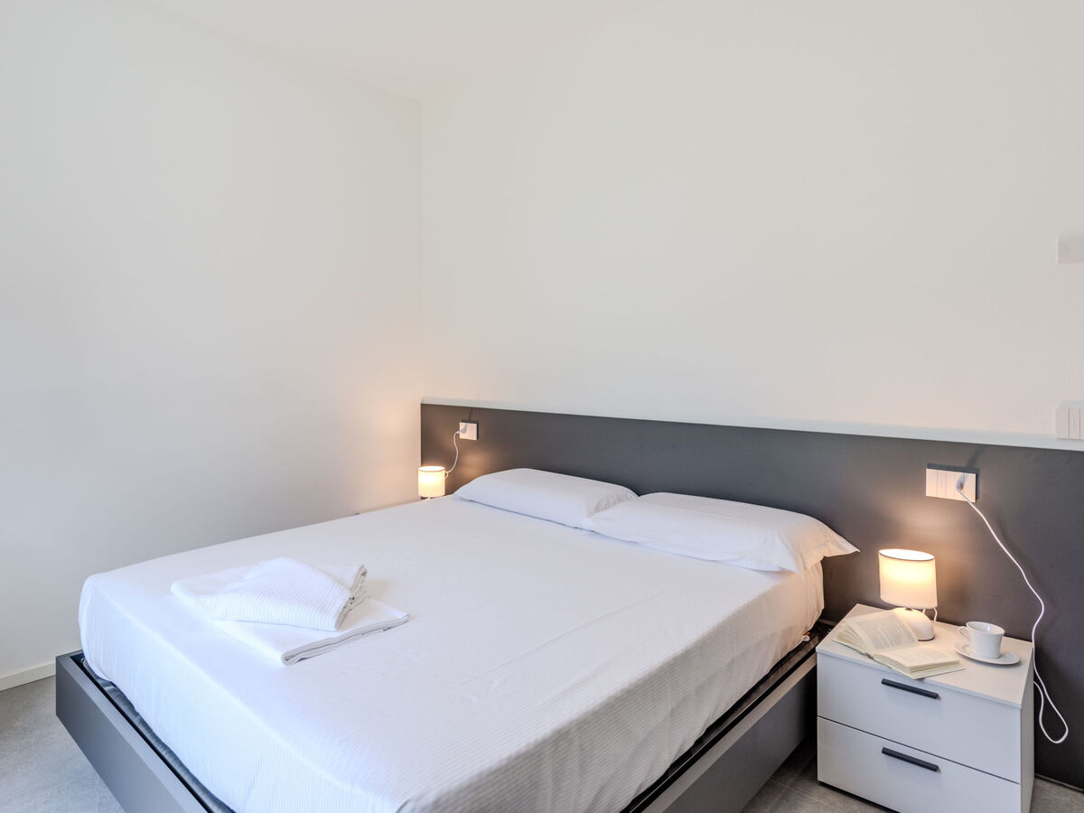 Villa La Serena à Colico, 5 chambres avec piscine - Photo 13