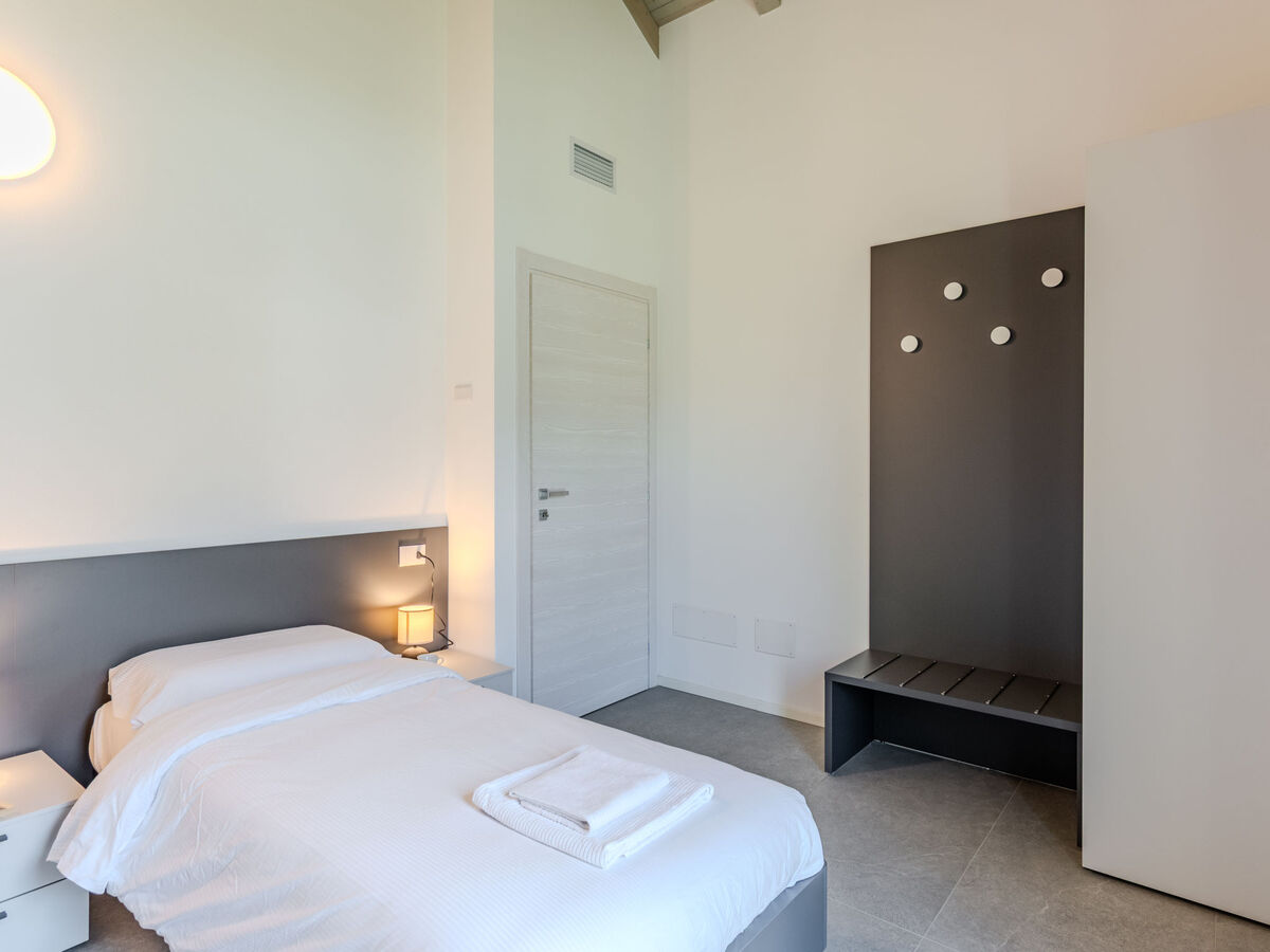 Villa La Serena à Colico, 5 chambres avec piscine - Photo 23