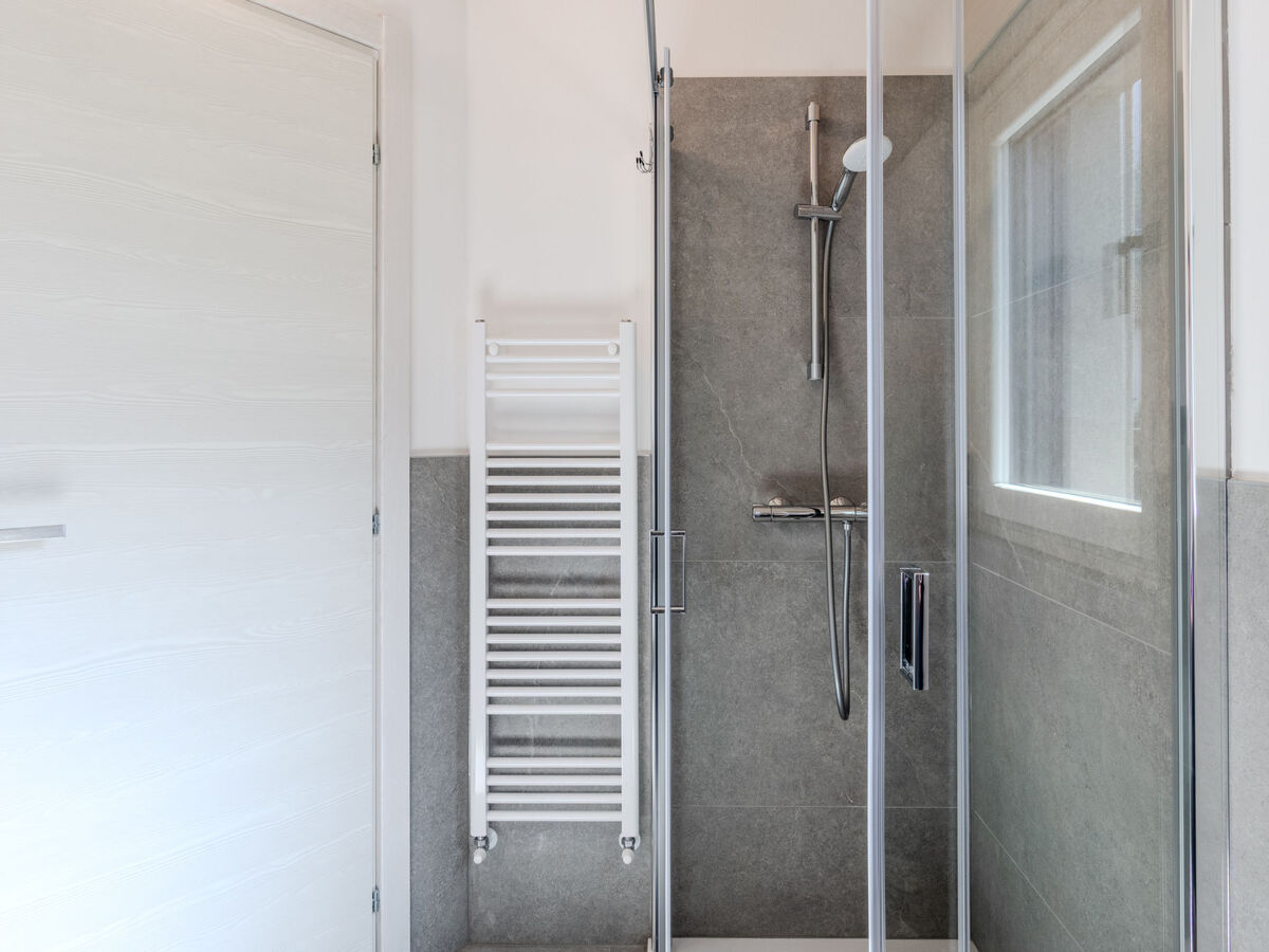 Villa La Serena à Colico, 5 chambres avec piscine - Photo 36