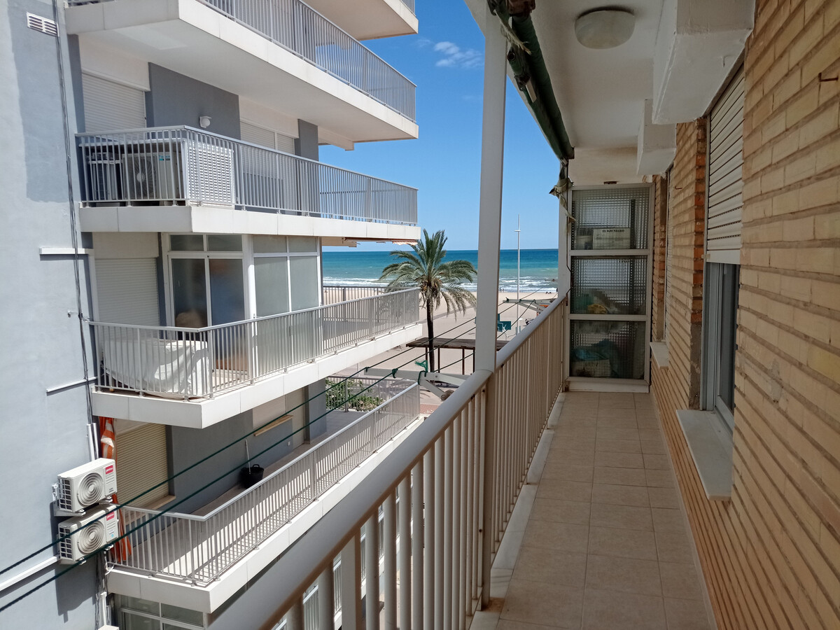 Appartement 1ère ligne plage Gandía, 2 chambres, parking - Photo 8