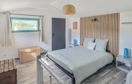 Maison 50 m² piscine privée à Salavas : photo 10