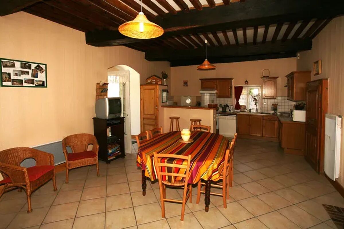 Maison 7 pers. avec jardin clôturé et barbecue à Charcenne - Photo 4