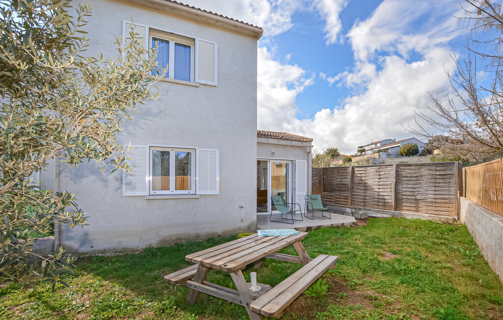 Maison 2 chambres près de la mer à Aléria, jardin privé - Photo 1