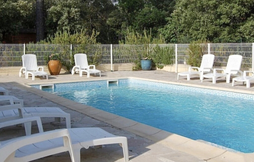 Maison 5 chambres avec piscine à Regusse - Photo 12