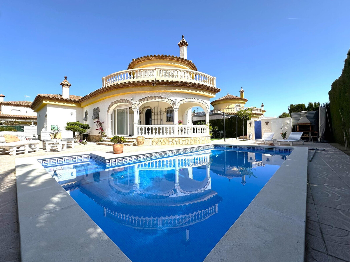 Villa 3 chambres piscine privée à Miami Platja - Photo 1
