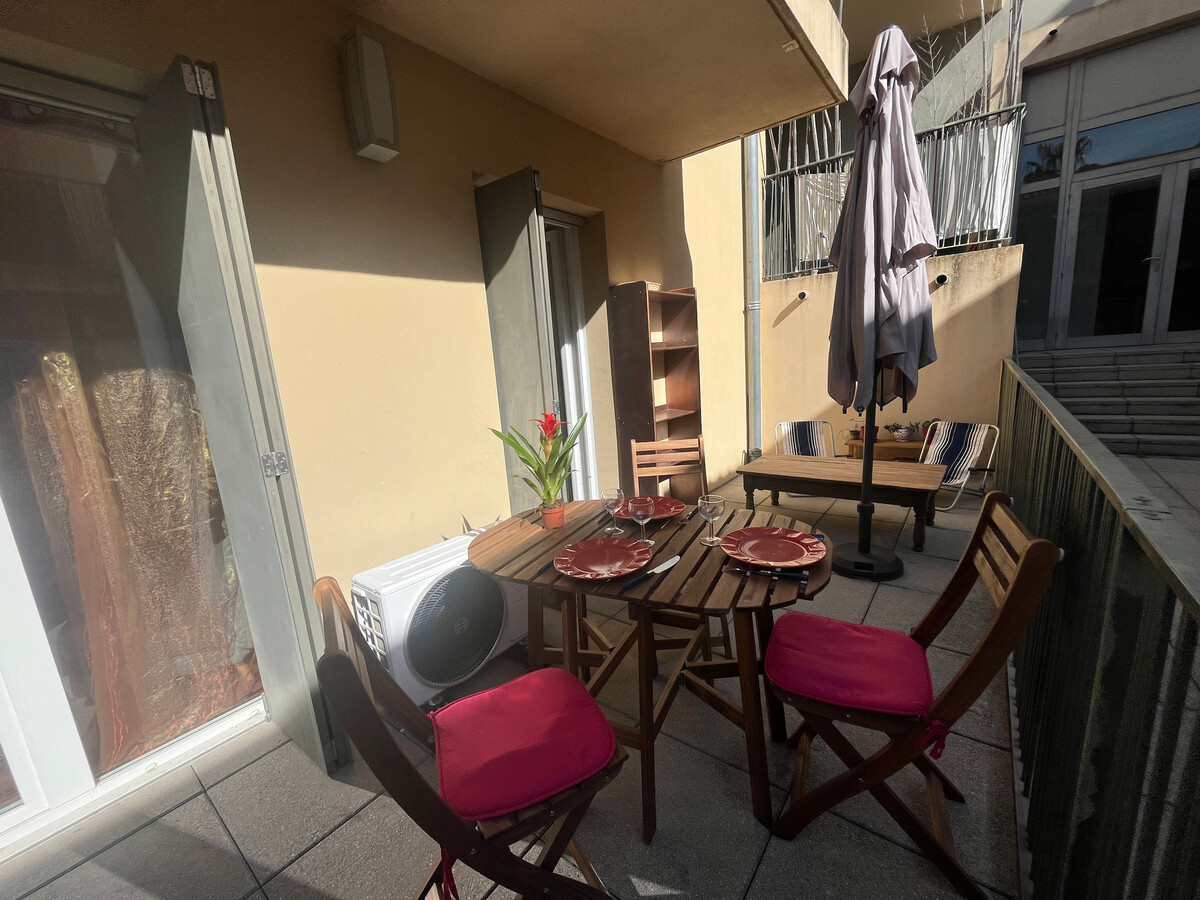 T2 lumineux avec terrasse 14m² et parking – Sète centre - Photo 1