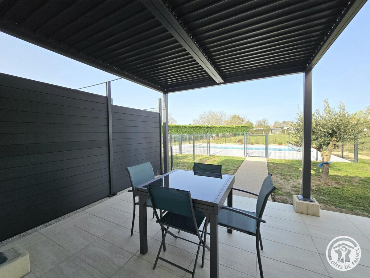 Gîte avec piscine partagée à Saint-Laurent-des-Hommes - Photo 3