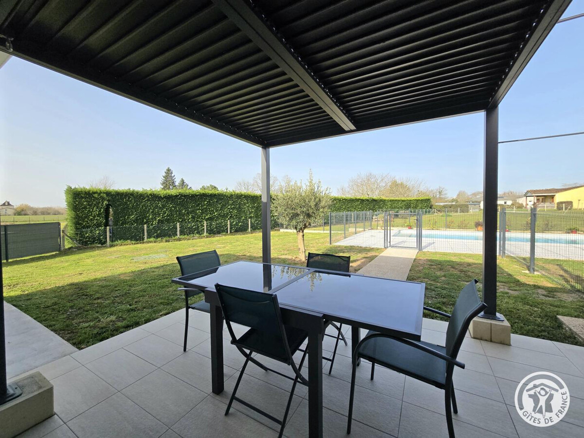 Gîte récent 2 chambres, terrasse, piscine partagée - Photo 1