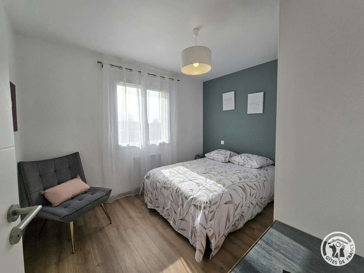 Gîte récent 2 chambres, terrasse, piscine partagée - Photo 5