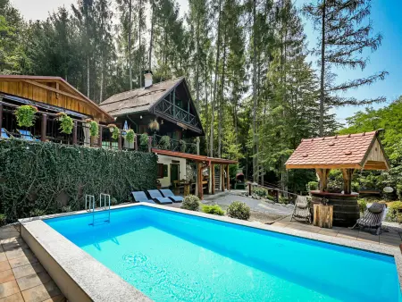 Chalet Pine Hill à Klenovnik – piscine et forêt : photo 6