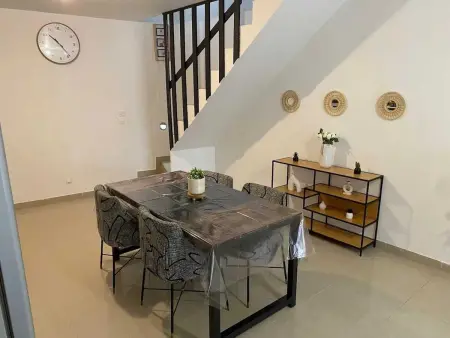 Appartement avec jardin clos et terrasse à Troyes, 2 chambres : photo 4
