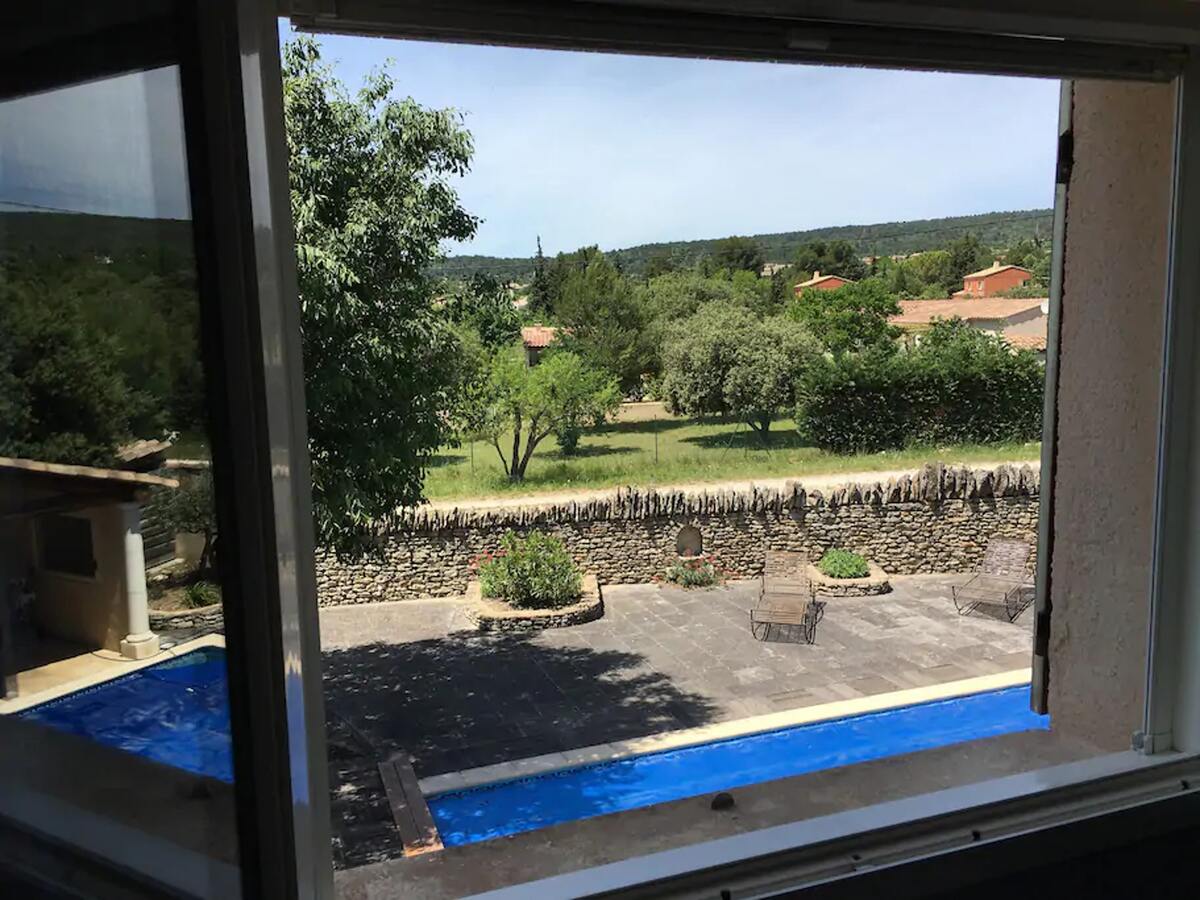 Villa avec piscine privée et vue montagne à Cabrières-d'Avignon - Photo 10