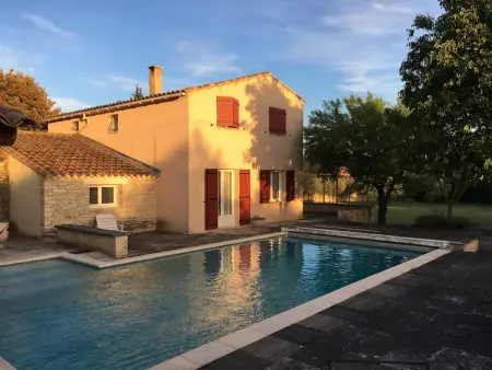 Location villa à Cabrières d'Avignon, Villa charmante à Cabrières-dAvignon avec piscine privée