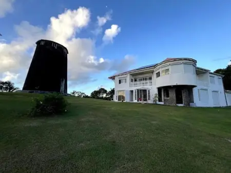Location appartement à Petit Canal, Appartement Lumineux avec Piscine à Petit-Canal 90m²
