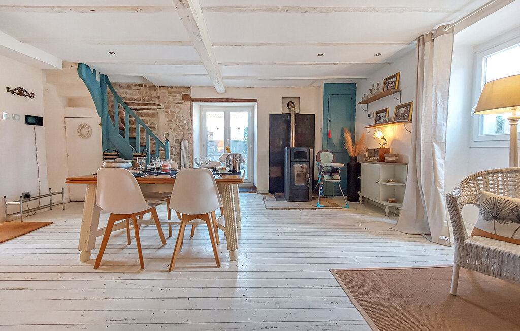 Maison pierre et poutres avec jacuzzi à Mouton - Photo 14