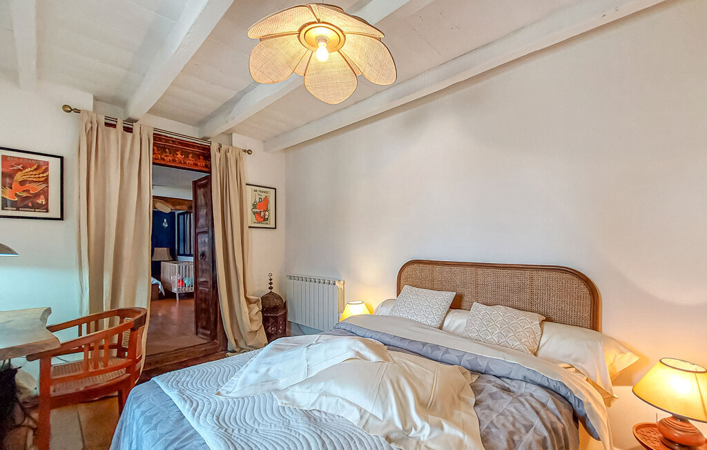 Maison pierre et poutres avec jacuzzi à Mouton - Photo 18
