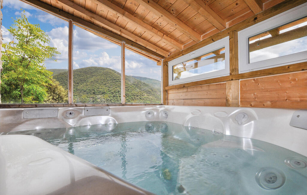 Maison 5 chambres avec piscine et jacuzzi à Rigarda - Photo 7