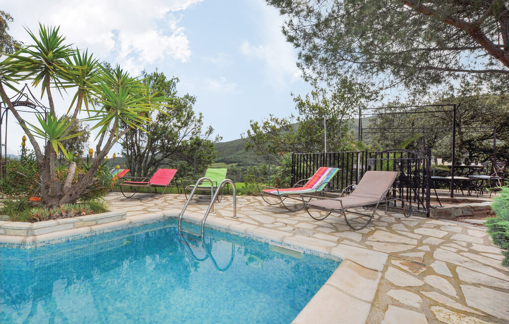 Maison 5 chambres avec piscine et jacuzzi à Rigarda - Photo 8