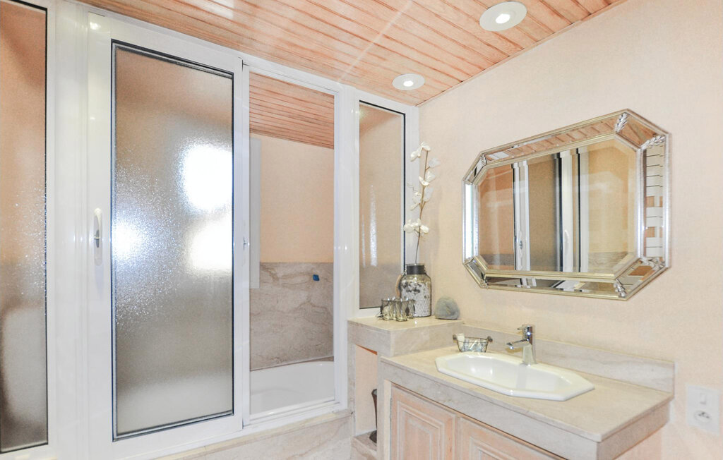 Maison 5 chambres avec piscine et jacuzzi à Rigarda - Photo 24