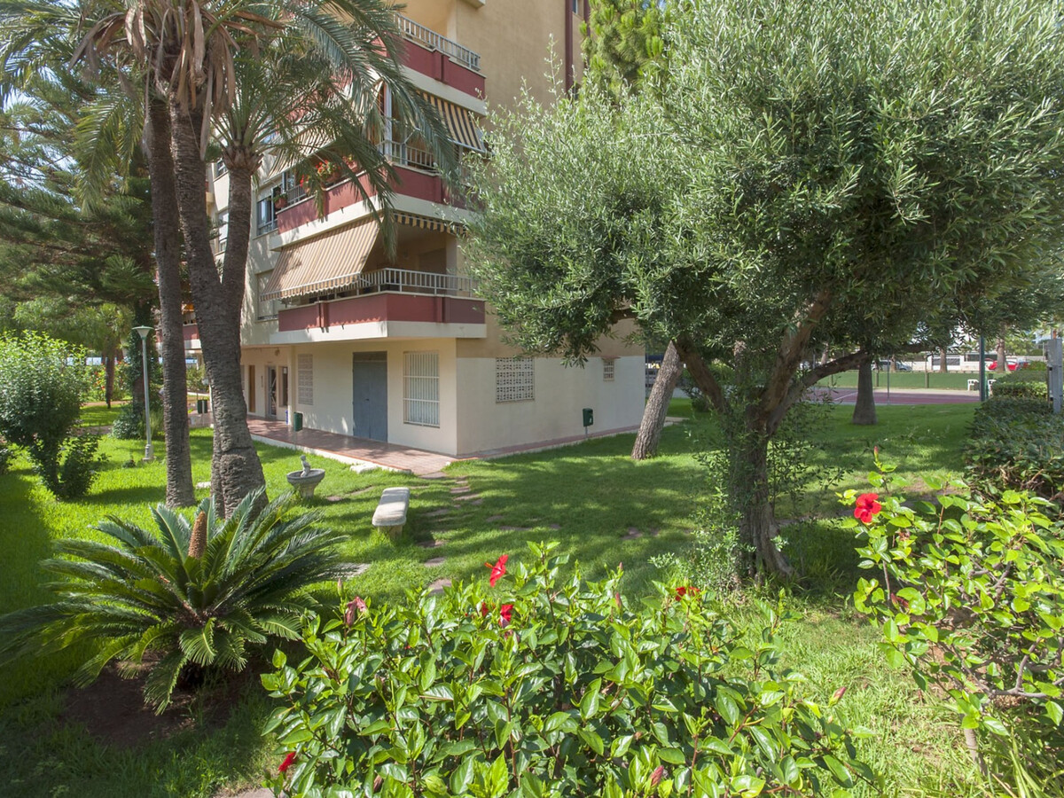 Appartement 6 pers. avec piscine, 300m de la plage à Gandía - Photo 8