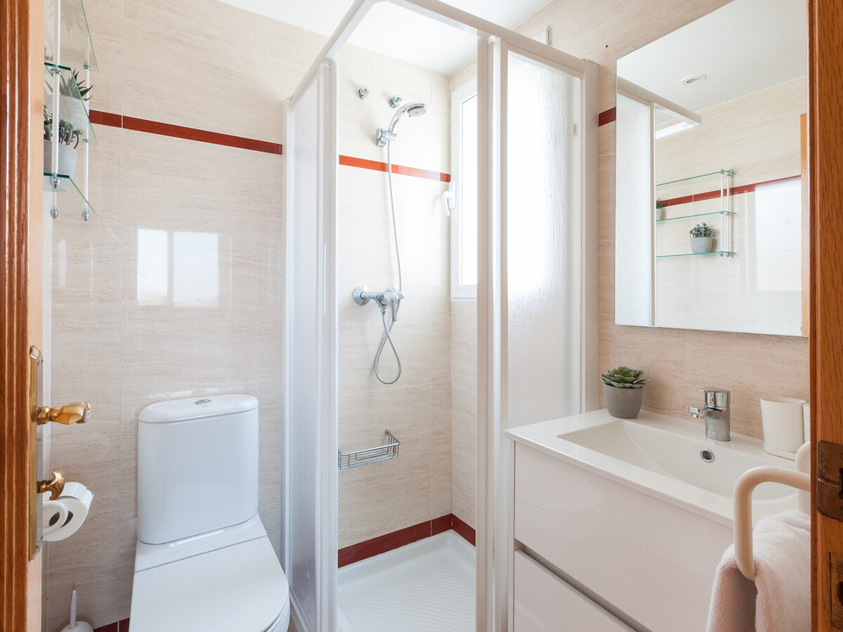 Appartement luxe bord de mer, 6 pers., piscine à Gandía - Photo 15
