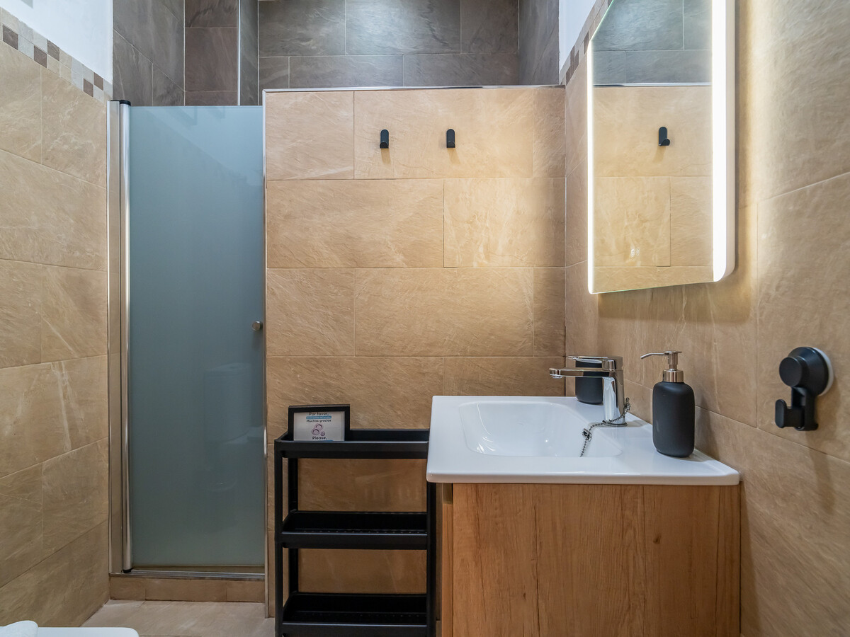 Appartement 38 m² avec patio au cœur historique de Málaga - Photo 14