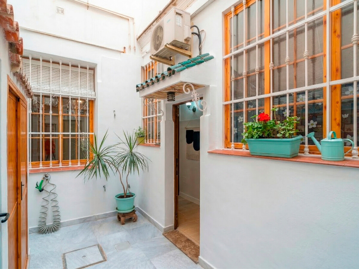 Appartement 38 m² avec patio au cœur historique de Málaga - Photo 16