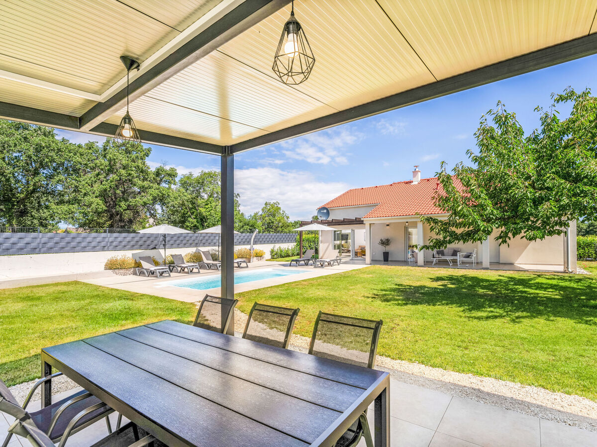 Maison Lapis avec piscine privée à Sv. Lovreč - Photo 23