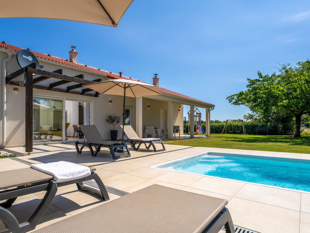 Maison Lapis avec piscine privée à Sv. Lovreč - Photo 24