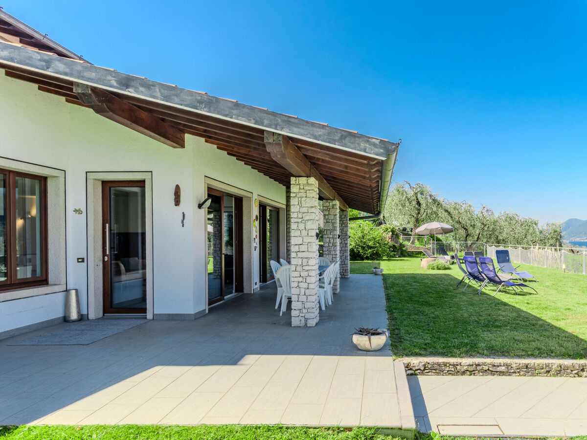 Villa Manuela à Brenzone, 200 m² avec vue lac - Photo 1