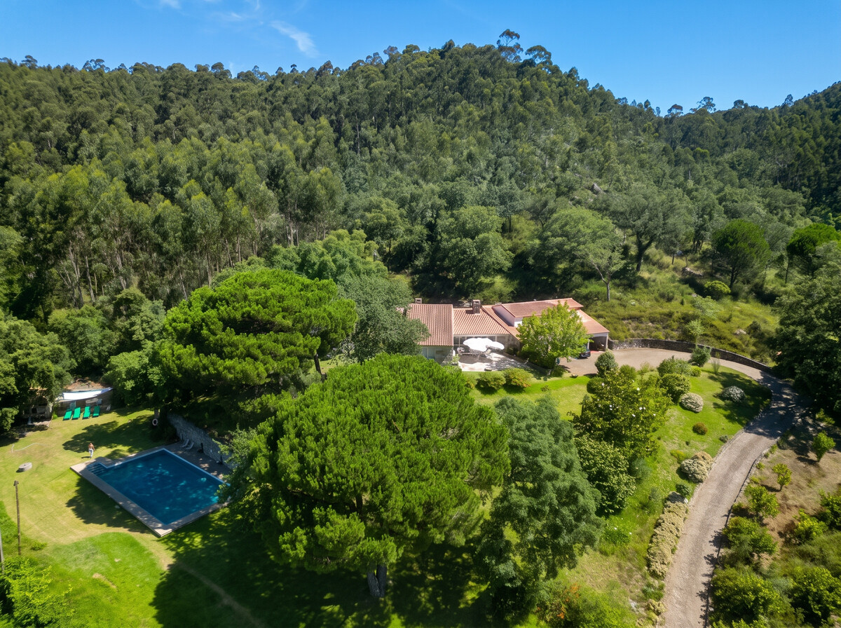 Villa avec piscine privée et vue montagne à Curvos, 12 personnes - Photo 10