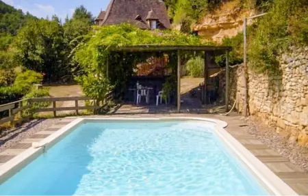 Maison pierre et piscine chauffée à Castelnaud-la-Chapelle : photo 9