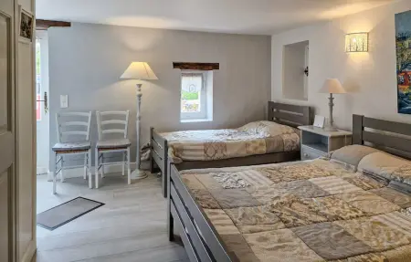 Maison pierre et piscine chauffée à Castelnaud-la-Chapelle : photo 18