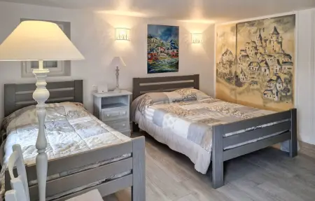 Maison pierre et piscine chauffée à Castelnaud-la-Chapelle : photo 19