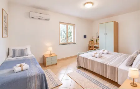 Appartement 4 personnes à Ricadi : photo 12
