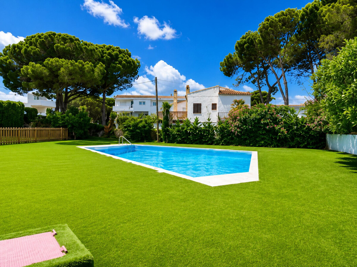 Appartement 2 ch, piscine et parking à 300 m plage - Photo 1