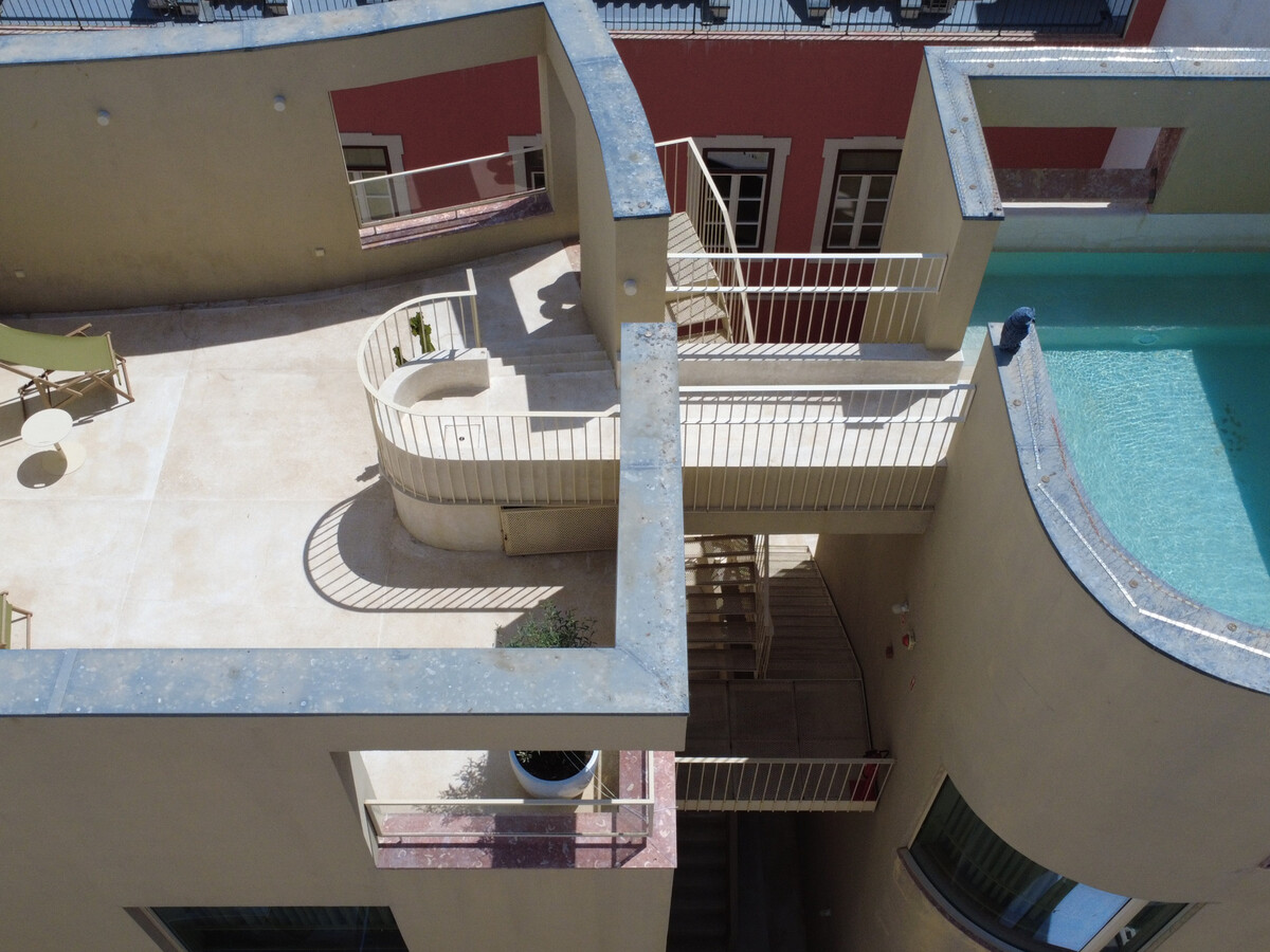 T1 dans palais XIXe rénové avec piscine rooftop - Photo 23