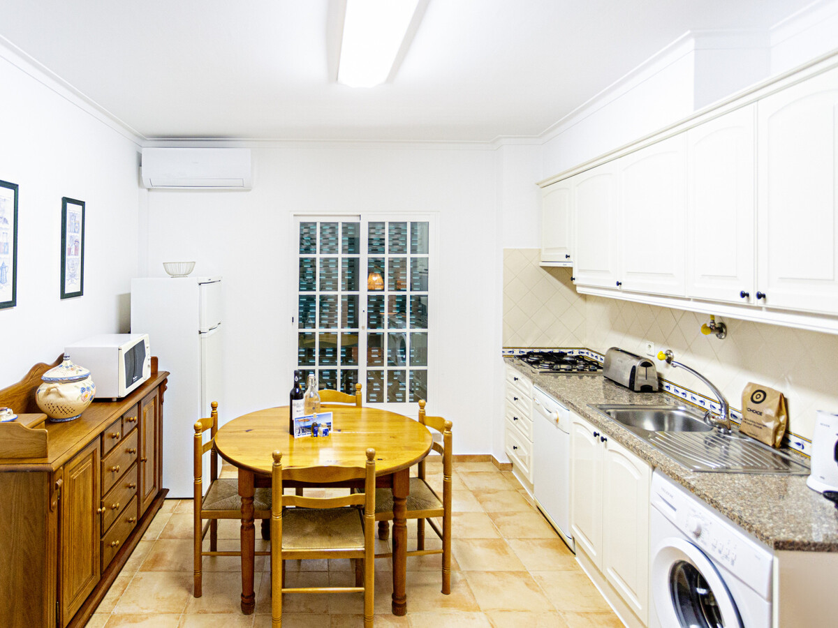 Appartement vintage à 140m de l'île de Cabanas - Photo 3